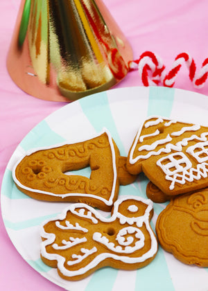 Gingerbread Decorations Kit