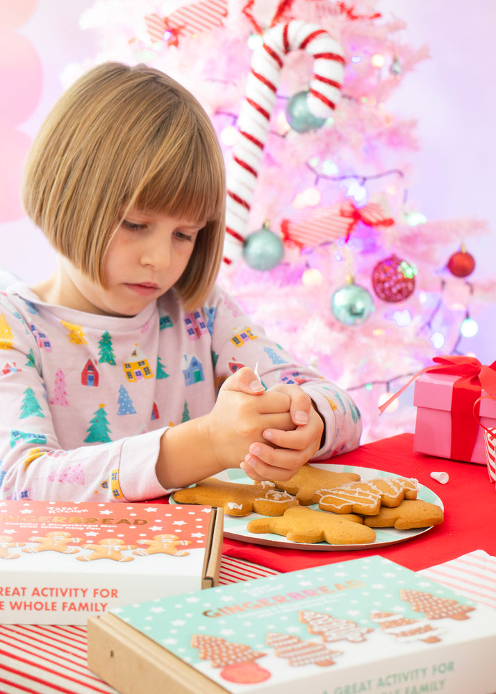 Letterbox Gingerbread Men Biscuits Decorating Kit