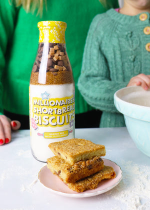 Millionaire's Shortbread Biscuits Baking Bottle