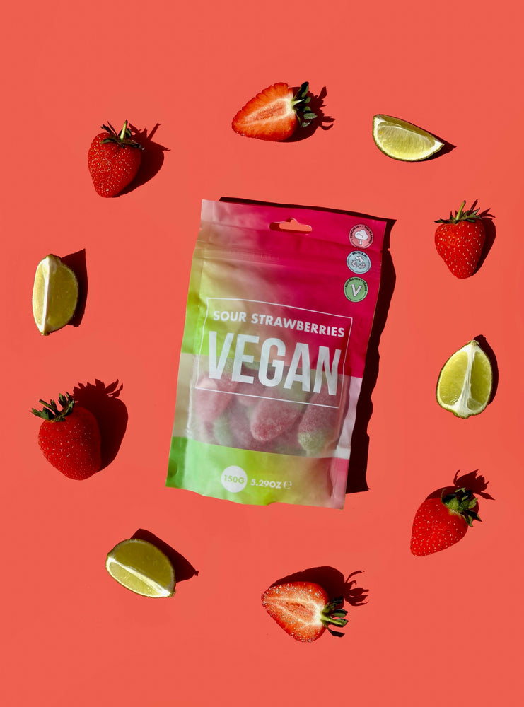 Vegan Sour Giant Strawberries Sweet Pouch 150g